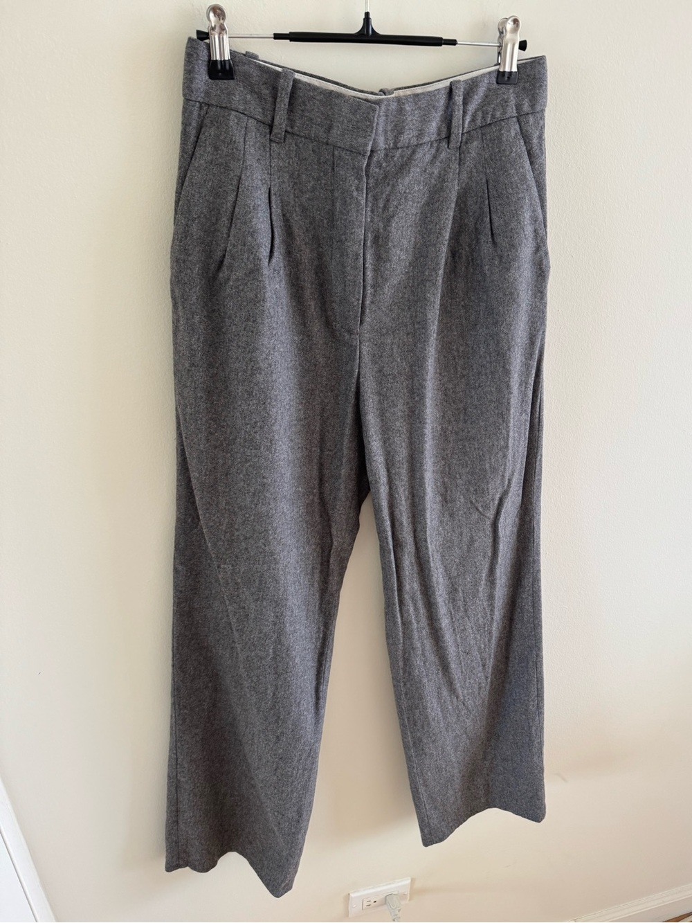 Aritzia Effortless Wool/Cashmere Pants - Picture 2 of 7